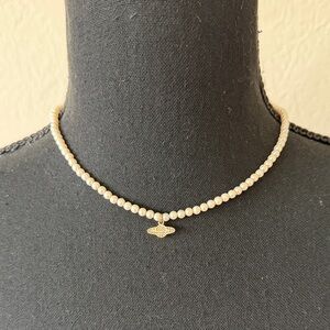 EVRY Elegant Pearl Necklace with Gold Charm